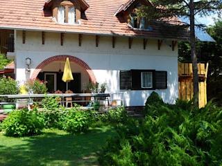 Vili-Villa, 3 apartman 10 férőhely