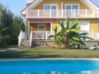 Aqua Apartmanház, 3 apartman 14 férőhely