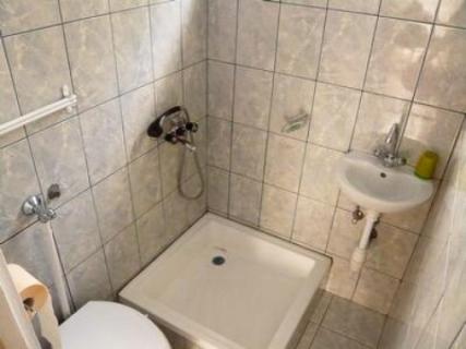 Balatonfenyvesen 5 fős nyaraló rész a Balatontól 100 m-re (73)