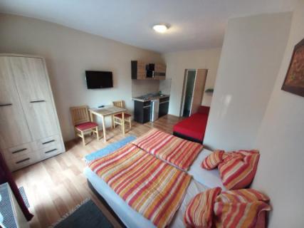 Balatonalmádiban olcsó strandközeli 2, 3, és 4 fős apartmanok