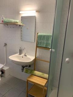 Balatonszepezden egész évben panorámás kétszintes ikerház kiadó