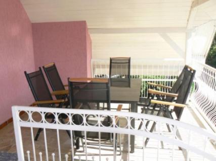 Önálló, medencés nyaraló Balatonszemesen (974)