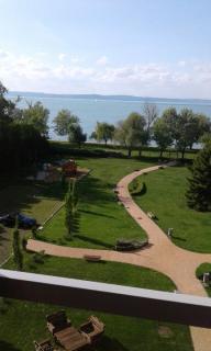 Siófoki vìzparti apartman kiadó