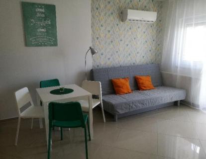 Siófokon kiadó medencés apartmanok -sétány és a vízpart közelében