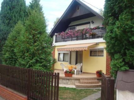 Balatonszárszón a vízpartnál kiadó apartmanok