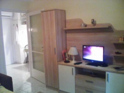 Balatonlellén vízparti apartman kiadó