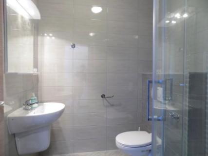 Balatonlellén földszinti apartman kiadó 2 fő részére