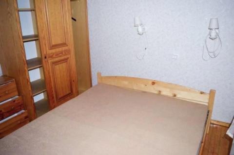 Balatonfenyvesen a strand közvetlen közelében vízparti nyaraló