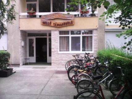 Balatonlellén vízparti apartman kiadó