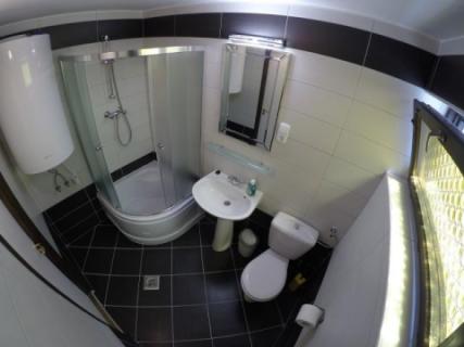 Siófok Vezúv Apartmanház Aranyparton 3 apartman 4-15 főnek kiadó