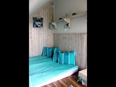 Balatonfüreden közvetlen vízparti önálló nyaraló stéggel (957)