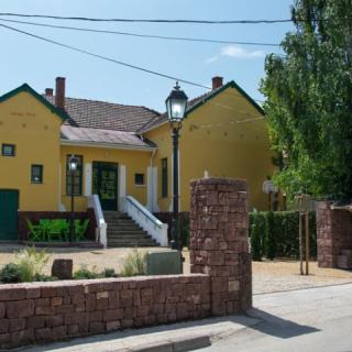 Rita Vendégház, 5 szoba 13 férőhely