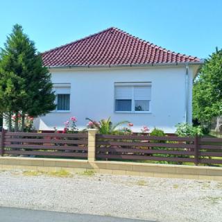 Zámor Nyaraló, 3 szoba 6 férőhely