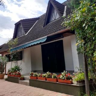 Aranyhíd Szálláshelyek, 6 apartman 11 férőhely