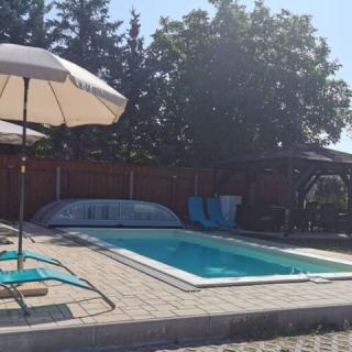 Kovács Apartmanház, 5 apartman 15 férőhely