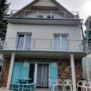 Mama Motel, 1 apartman 10 férőhely