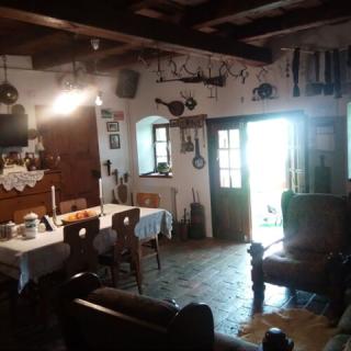 Nádtetős Műemlék Parasztház, 3 szoba 6 férőhely