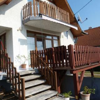 Horizont Nyaralóház, 8 szoba 17 férőhely