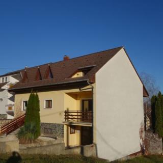 Sétány Apartman 1, 3 apartman 12 férőhely