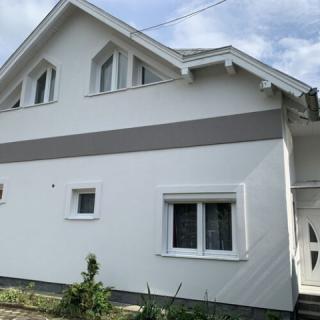 Sunlight Apartmanház, 6 apartman 32 férőhely