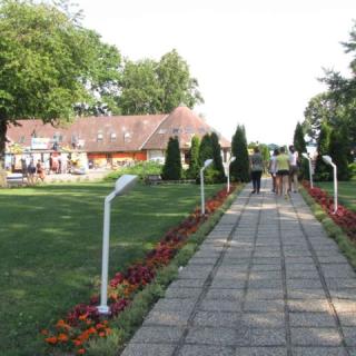 NaturExpert Mobilházak, 6 apartman 30 férőhely