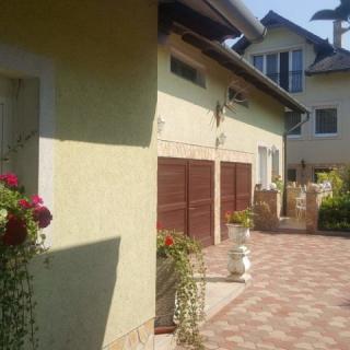 Tavirózsa Apartman, 2 apartman 11 férőhely