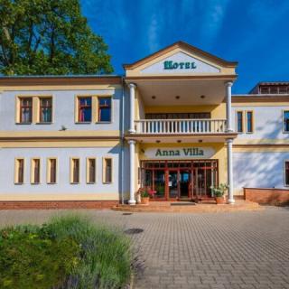 Hotel Anna Villa, 25 szoba 56 férőhely