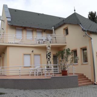 Erkel Panorama Apartman, 4 apartman 16 férőhely