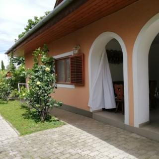 Varga Vendégház, 5 szoba 10 férőhely