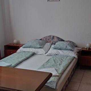Róbert Apartman, 1 apartman 6 férőhely