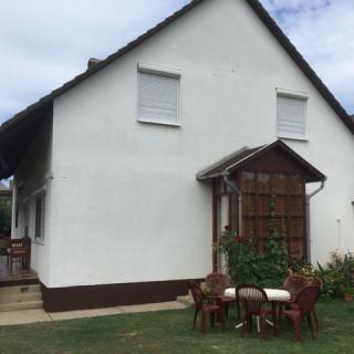 Jáksó Ház, 2 apartman 16 férőhely