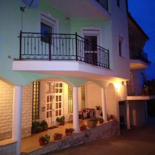 Megyer Apartman, 1 apartman 4 férőhely
