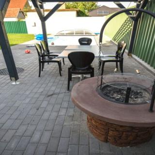 Francesca Apartman, 6 apartman 30 férőhely