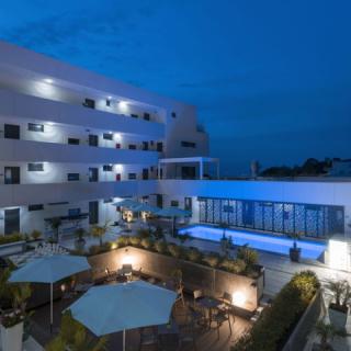 Sunset Resort-Lakeside Boutique Apartment, 35 apartman 120 férőhely