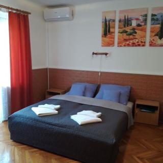 Attila Vendégház, 8 apartman 16 férőhely