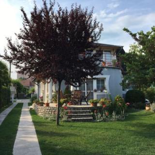 Brigitta Vendégház, 3 szoba 6 férőhely