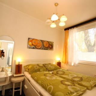 79 Vízparti Vendégház, 6 szoba 8 férőhely