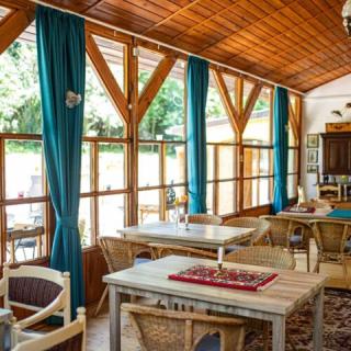 Tusculanum Panzió, 5 szoba 21 férőhely