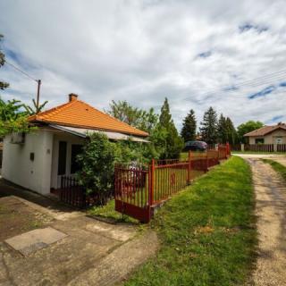 Liget Holiday Home, 2 apartman 8 férőhely