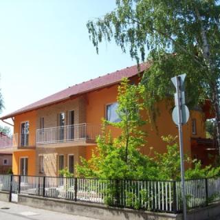 Damjanich Apartmanház, 2 apartman 4 férőhely