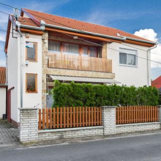 Berkes Apartman, 1 apartman 5 férőhely