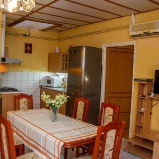 Pelcz Apartmanház, 8 apartman 25 férőhely