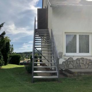 Hoffer Apartman, 1 apartman 9 férőhely