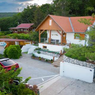 Panoráma Vendégház, 3 szoba 6 férőhely