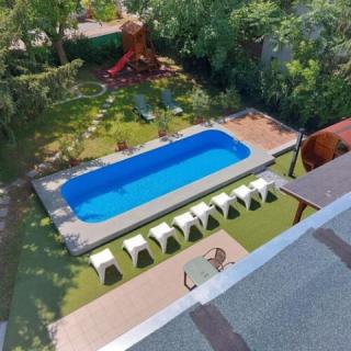 Anonymus Vendégház, 10 szoba 27 férőhely