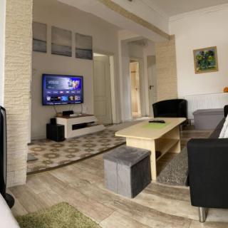 Emília Vendégház, 6 szoba 10 férőhely