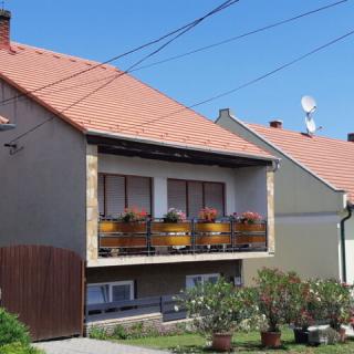 Öt Leander Apartman, 1 apartman 3 férőhely