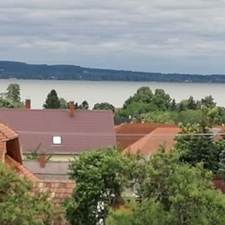 U8 Apartmanház, 8 apartman 28 férőhely