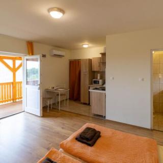 Montana Vendégház, 12 szoba 24 férőhely