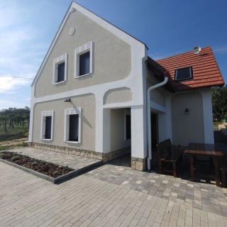 Arany12, 4 szoba 8 férőhely